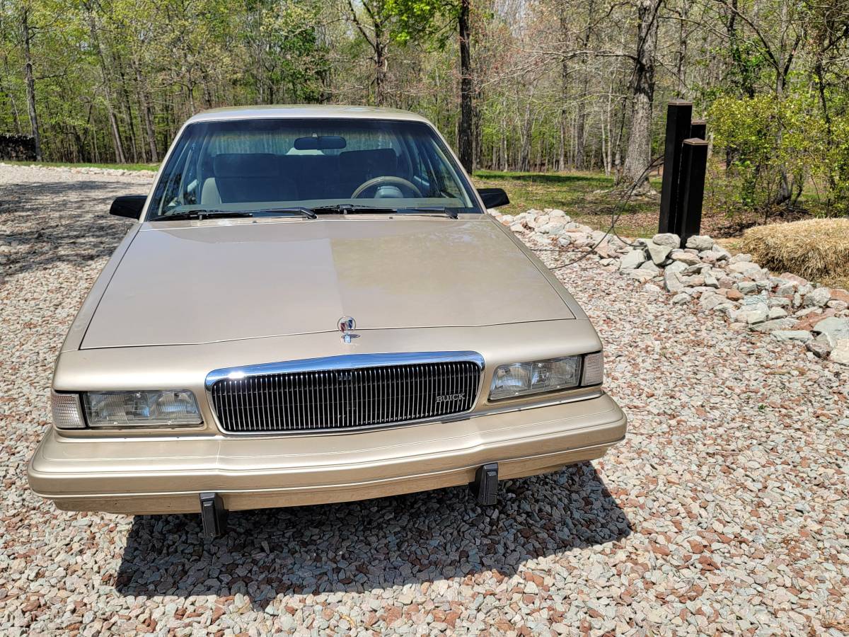 Buick-century-1995-3