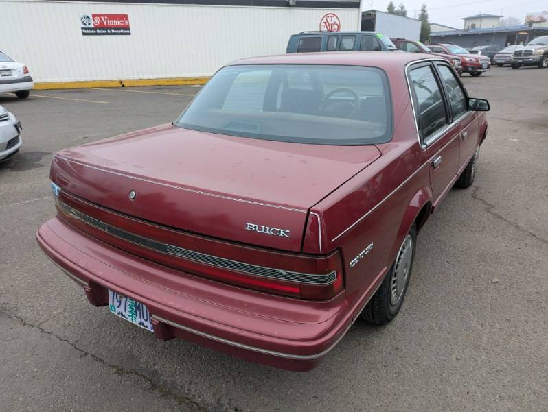 Buick-century-1996-4
