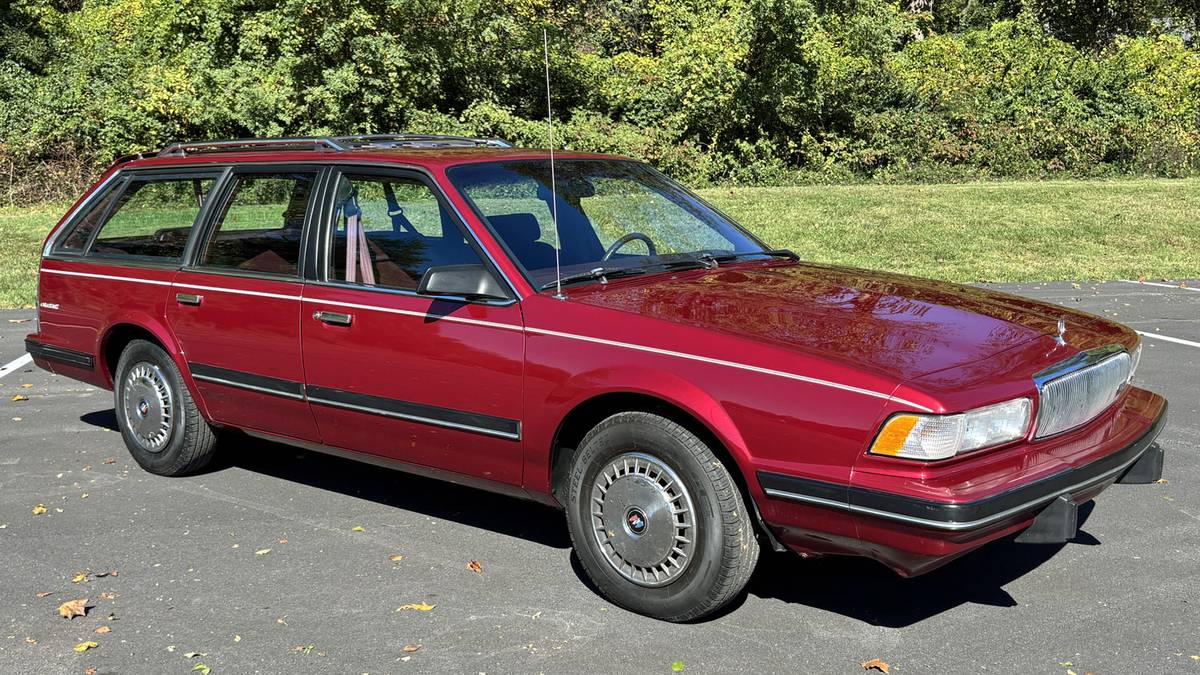Buick-century-wagon-1996-red