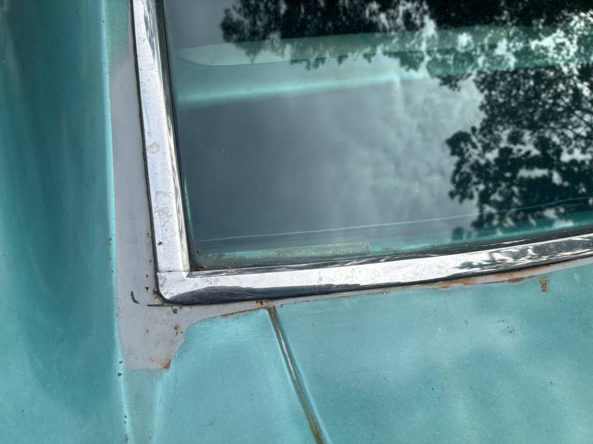 Buick-lesabre-1965-green-12