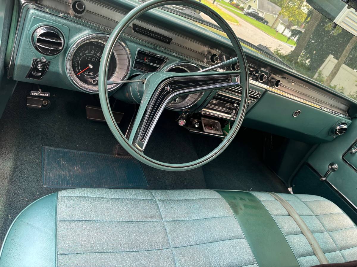 Buick-lesabre-1965-green-3