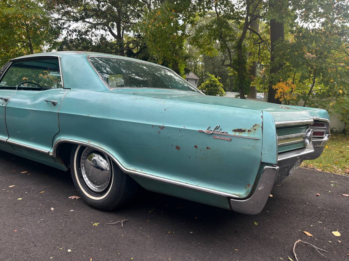Buick-lesabre-1965-green-9