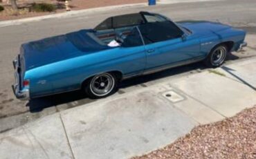 Buick-lesabre-1975-blue-2