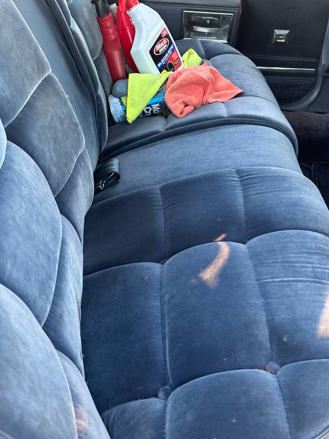 Buick-lesabre-1983-white-2