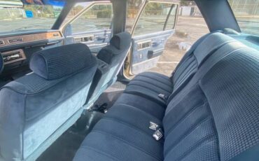 Buick-lesabre-custom-1990-white-11