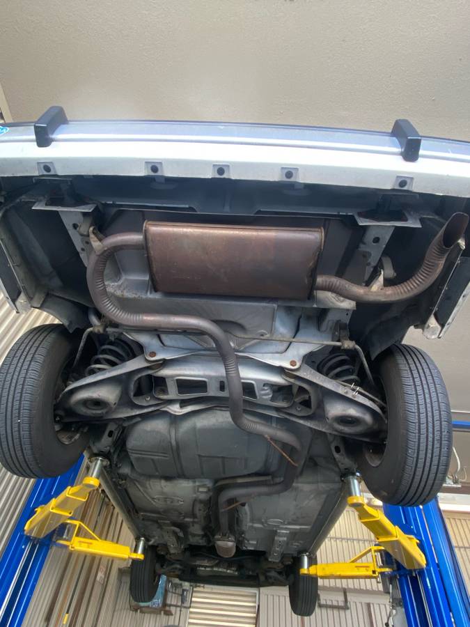 Buick-lesabre-custom-1990-white-17