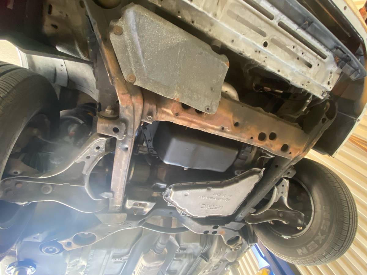 Buick-lesabre-custom-1990-white-19