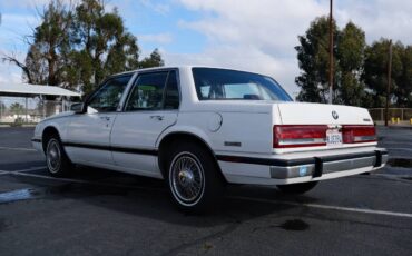 Buick-lesabre-custom-1990-white-2