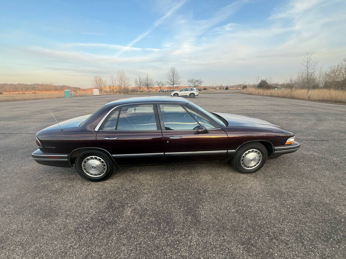 Buick-lesabre-custom-1995-custom-15