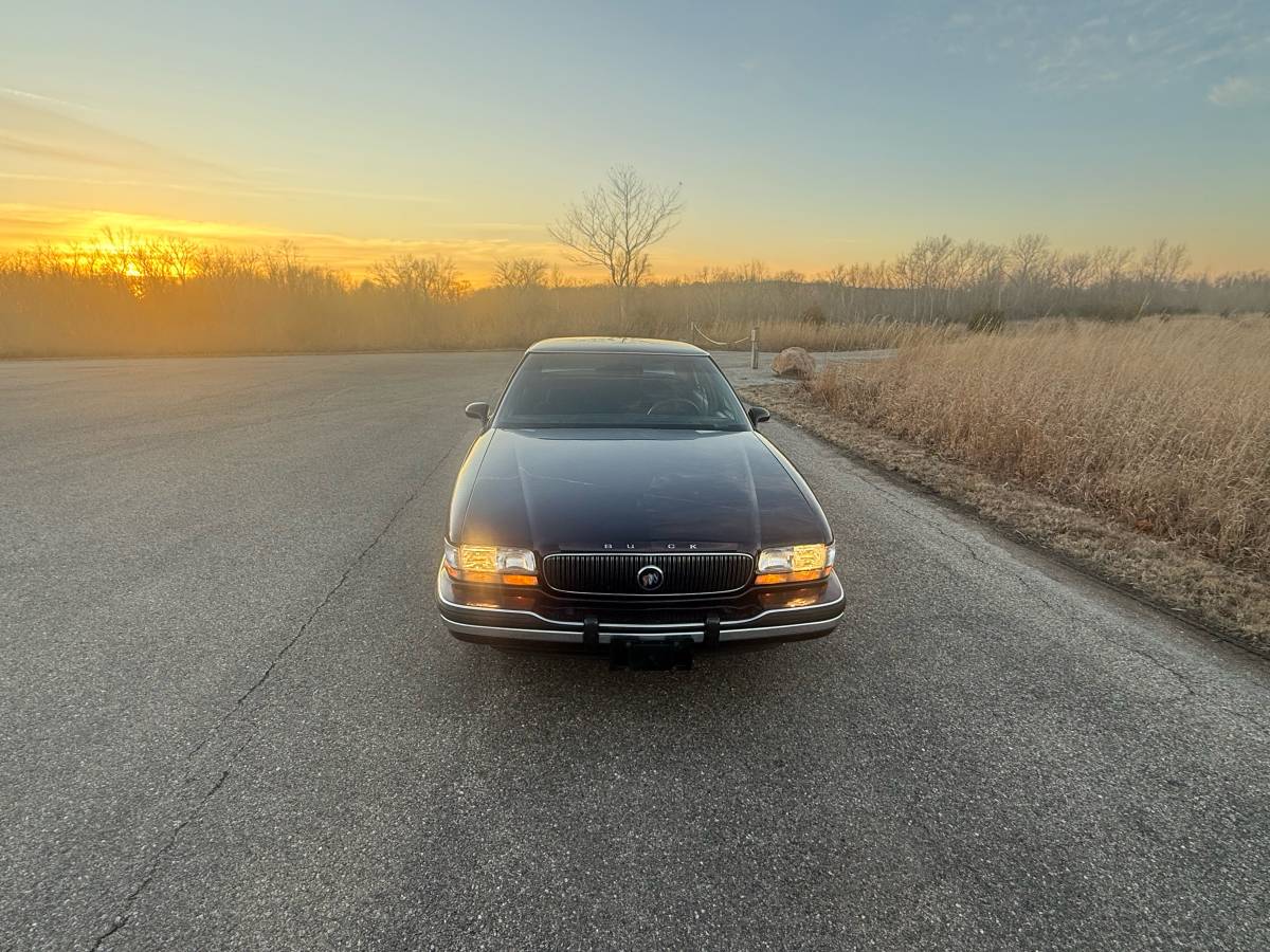 Buick-lesabre-custom-1995-custom-18