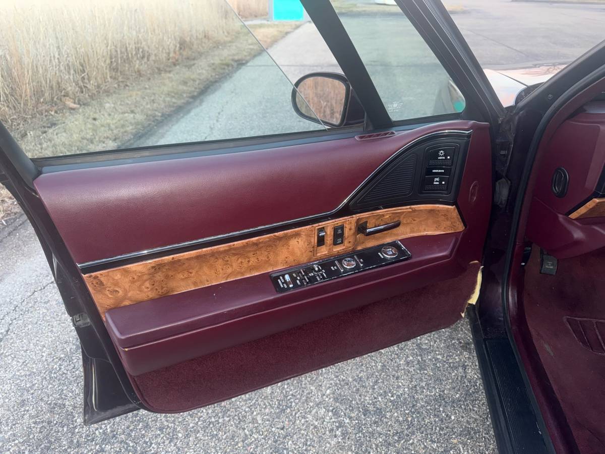 Buick-lesabre-custom-1995-custom-23