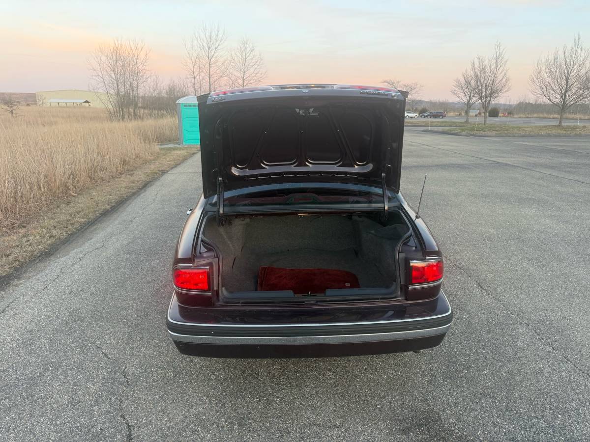 Buick-lesabre-custom-1995-custom-6