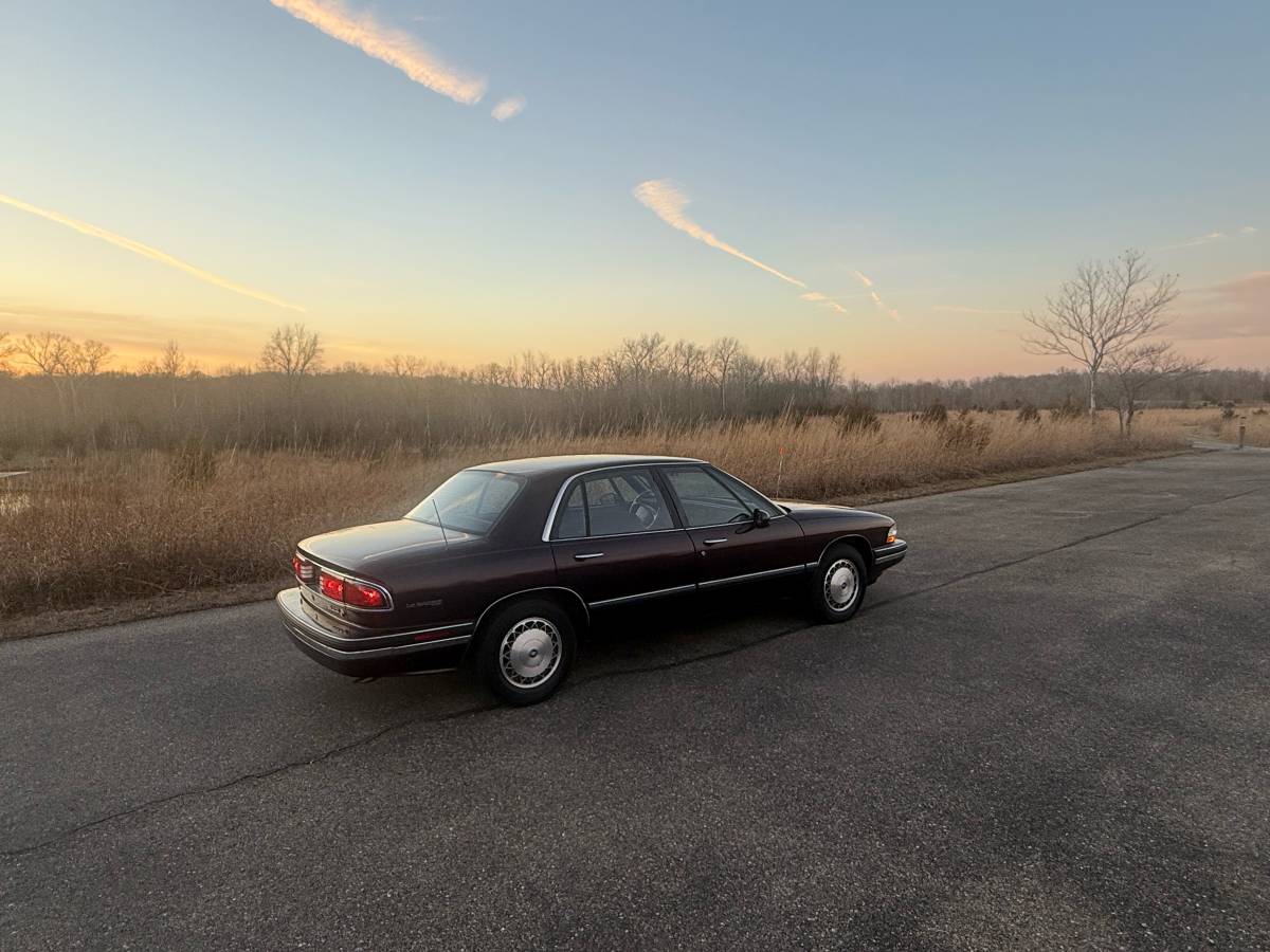 Buick-lesabre-custom-1995-custom-9