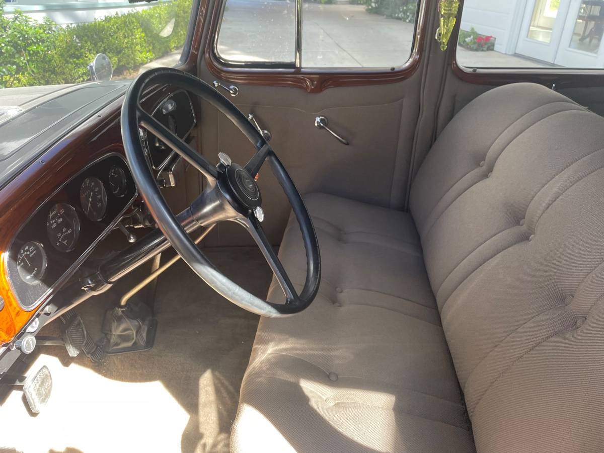 Buick-model-56-sedan-1933-5