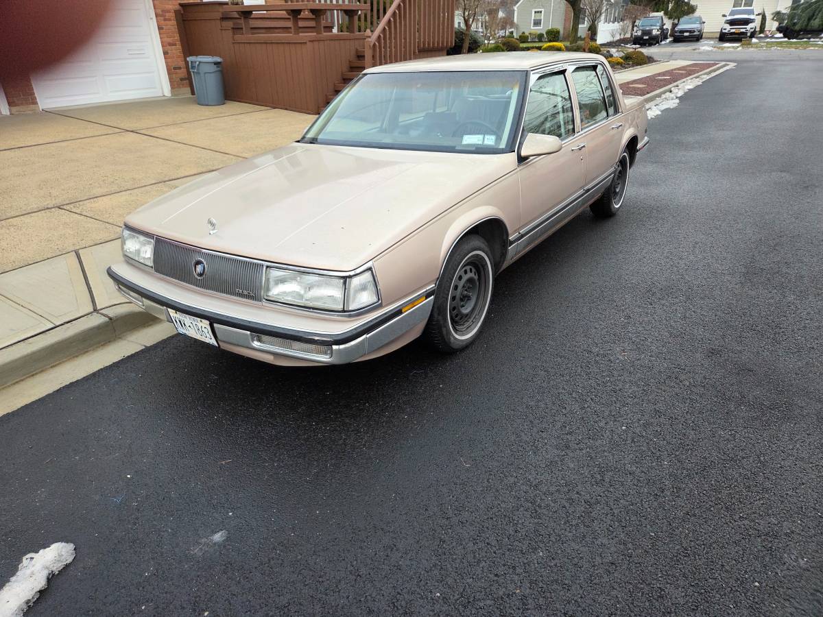 Buick-park-avenue-1990-5