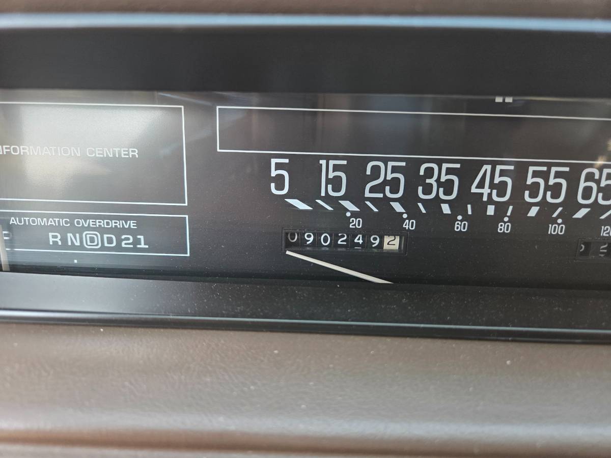 Buick-park-avenue-1990-6