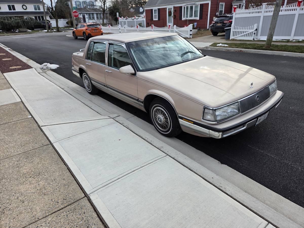 Buick-park-avenue-1990-8