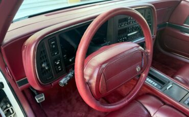 Buick-reatta-convertible-1990-white-16