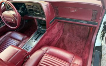 Buick-reatta-convertible-1990-white-19