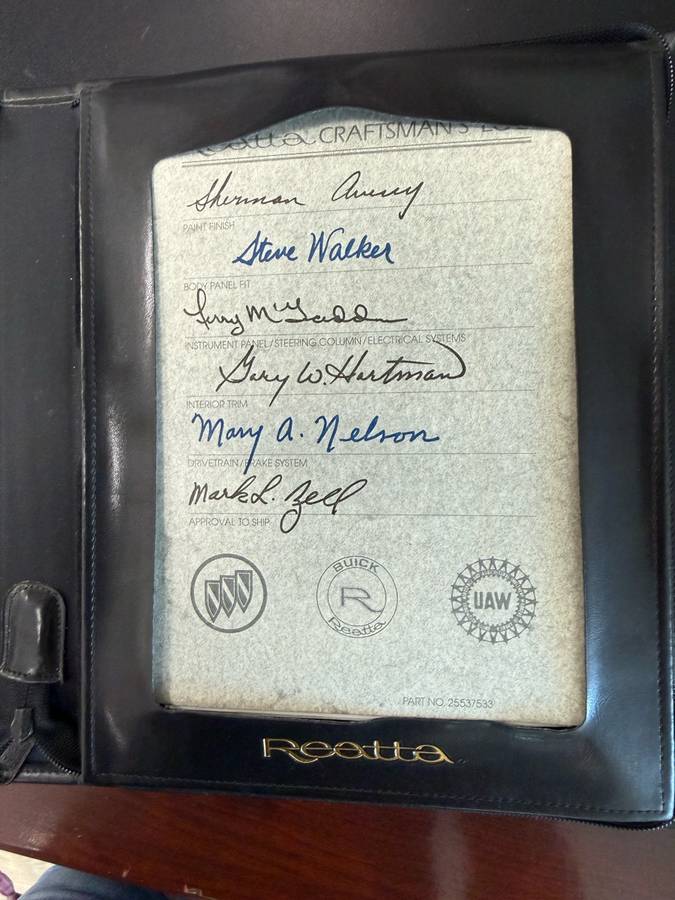 Buick-reatta-convertible-1990-white-3