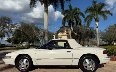 Buick-reatta-convertible-1990-white-7