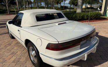 Buick-reatta-convertible-1990-white-8