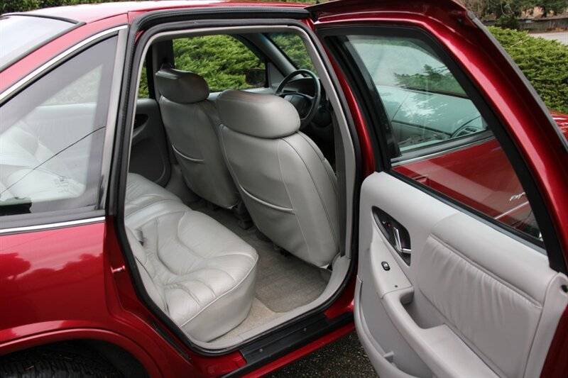 Buick-regal-custom-1995-red-9