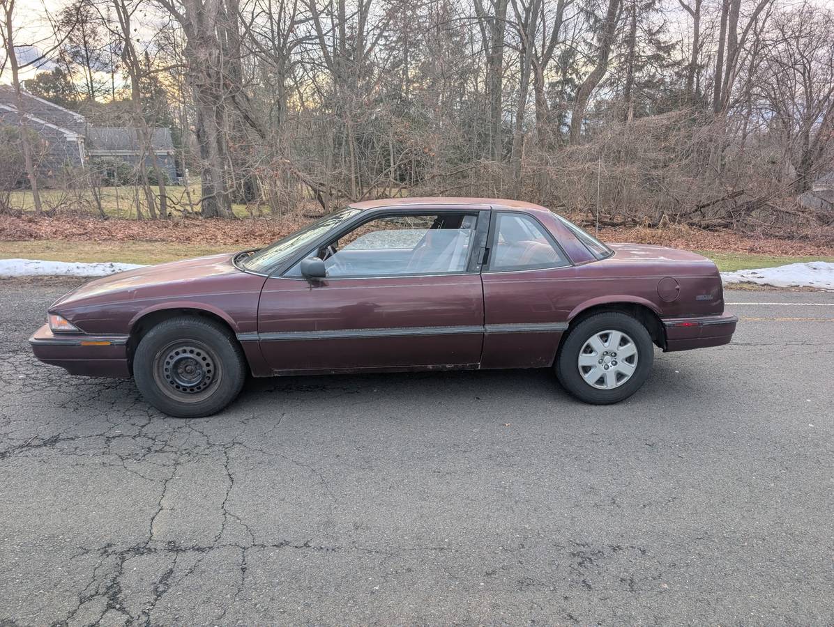 Buick-regal-custom-coupe-1993-2