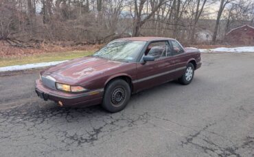 Buick-regal-custom-coupe-1993-3