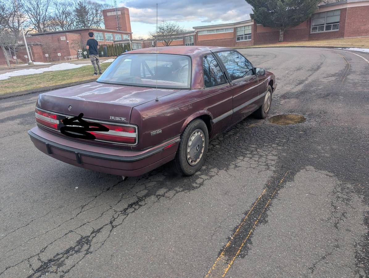 Buick-regal-custom-coupe-1993-9