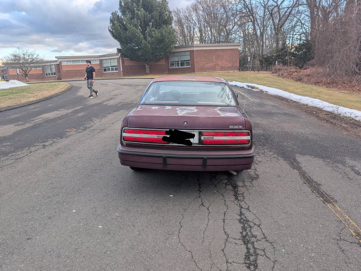Buick-regal-custom-coupe-1993