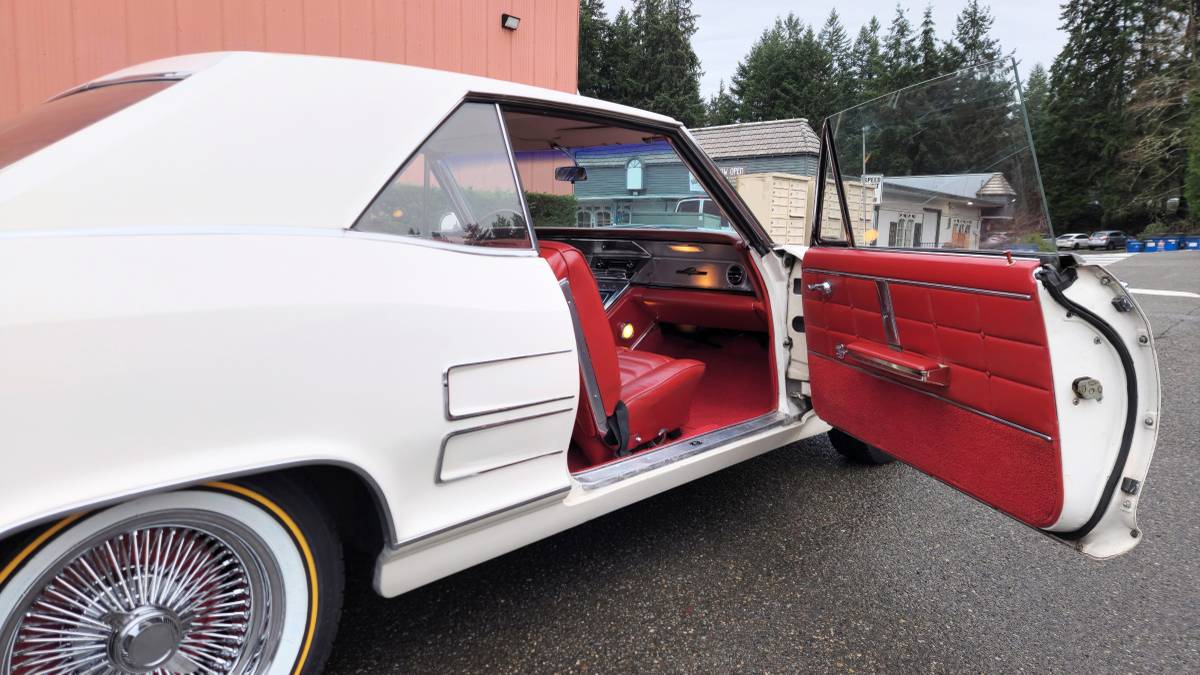 Buick-riviera-1964-18