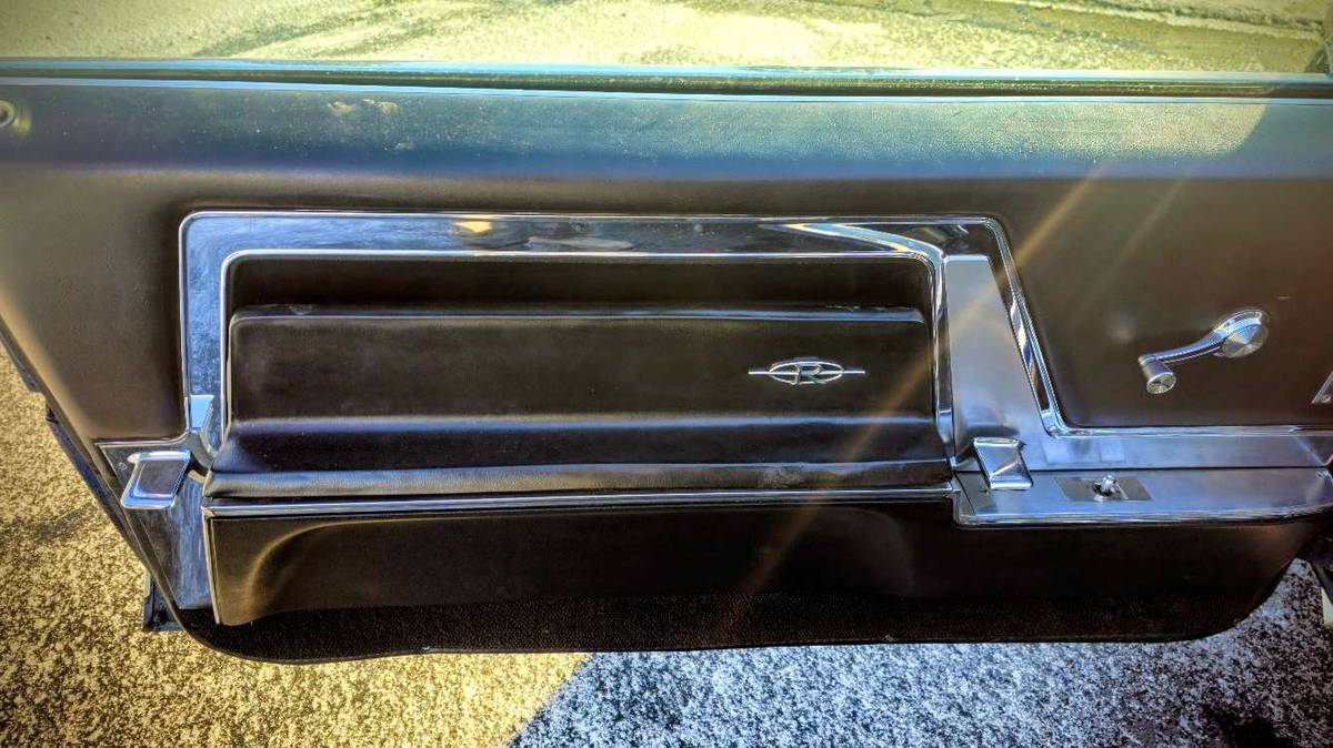 Buick-riviera-1966-17