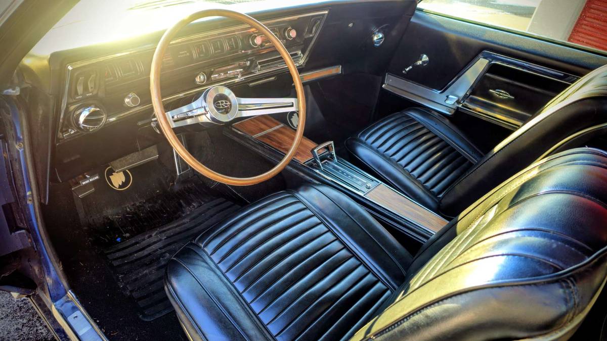 Buick-riviera-1966-67