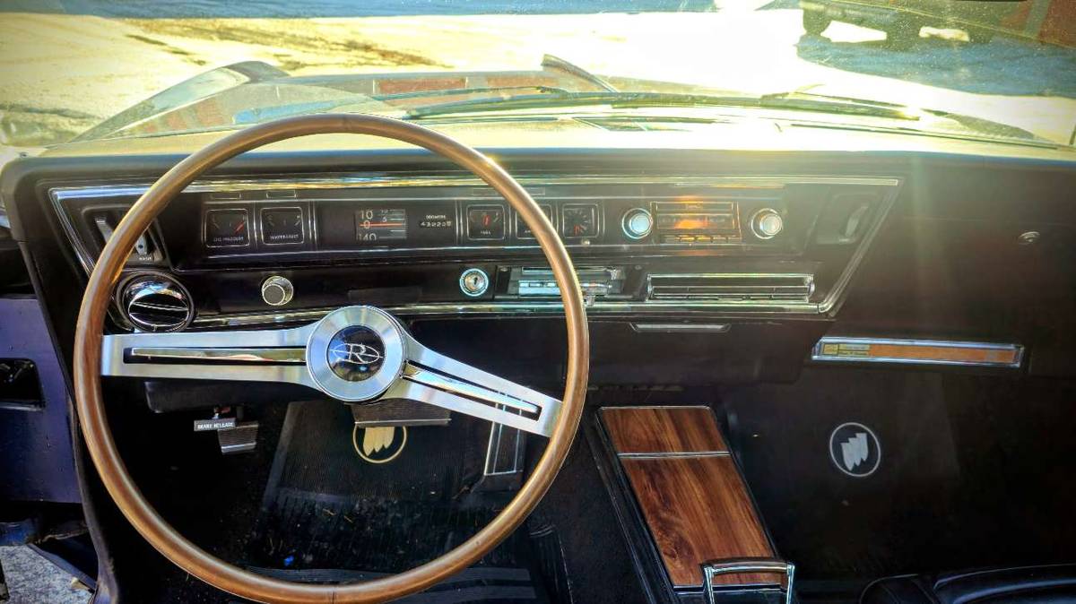 Buick-riviera-1966-69