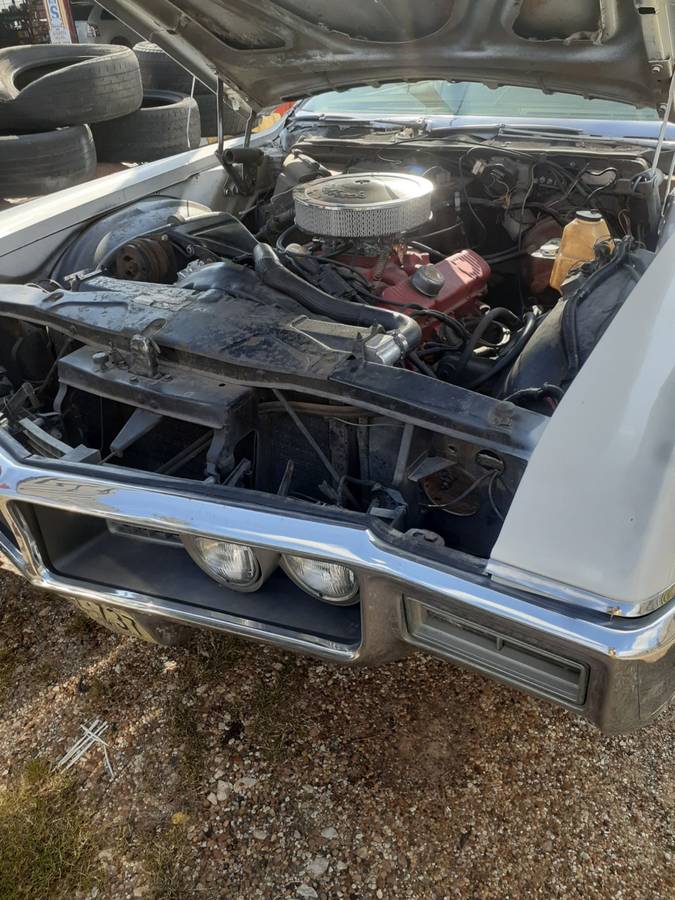 Buick-riviera-1968-white-17