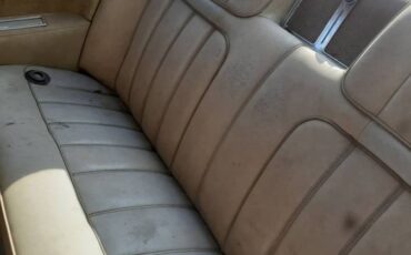 Buick-riviera-1968-white-3