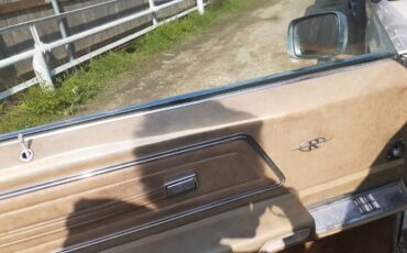 Buick-riviera-1968-white-6