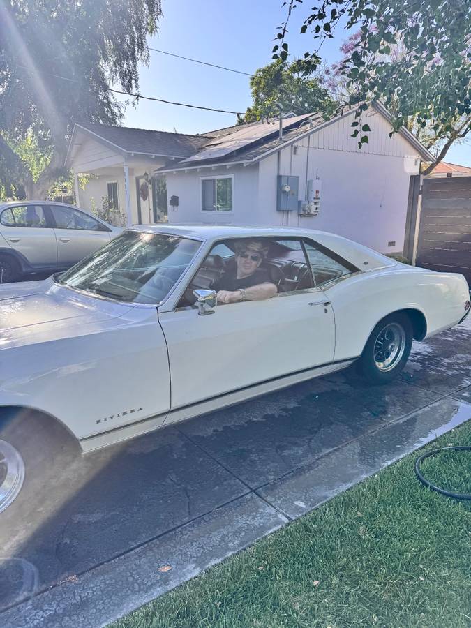 Buick-riviera-1969-1