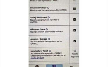 Buick-riviera-1983-white-6