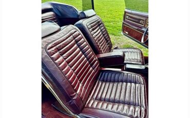 Buick-riviera-1983-white-9