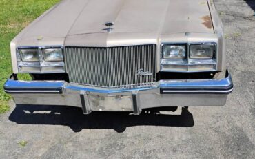 Buick-riviera-1985-2