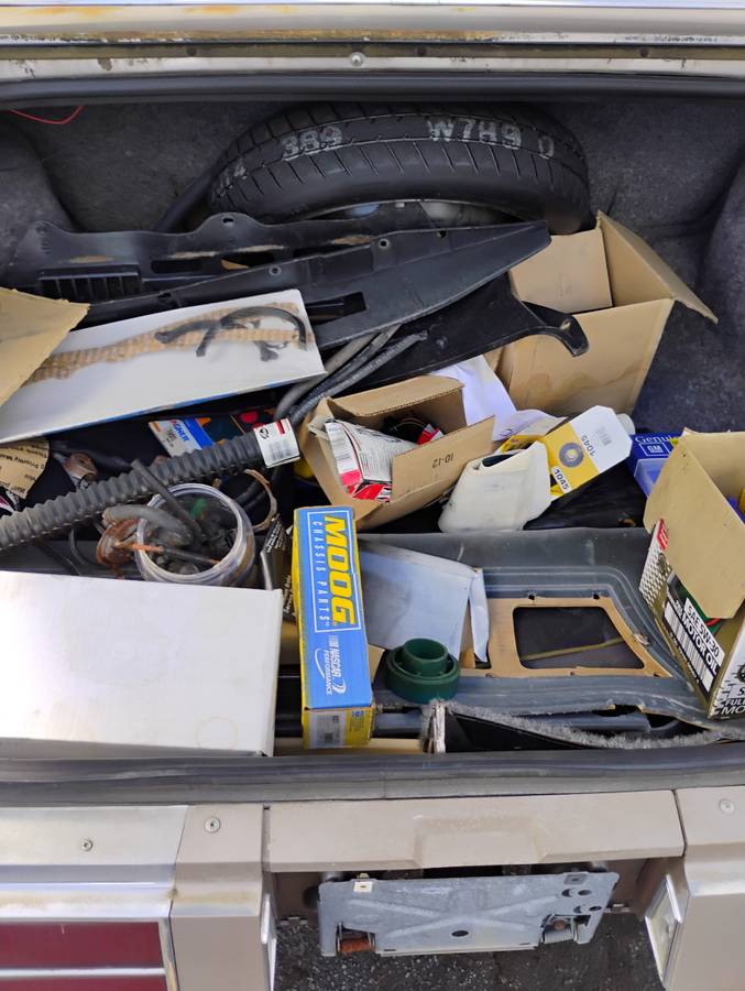 Buick-riviera-1985-5