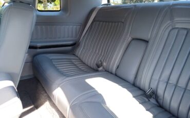 Buick-riviera-1990-red-14