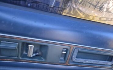 Buick-roadmaster-1992-11