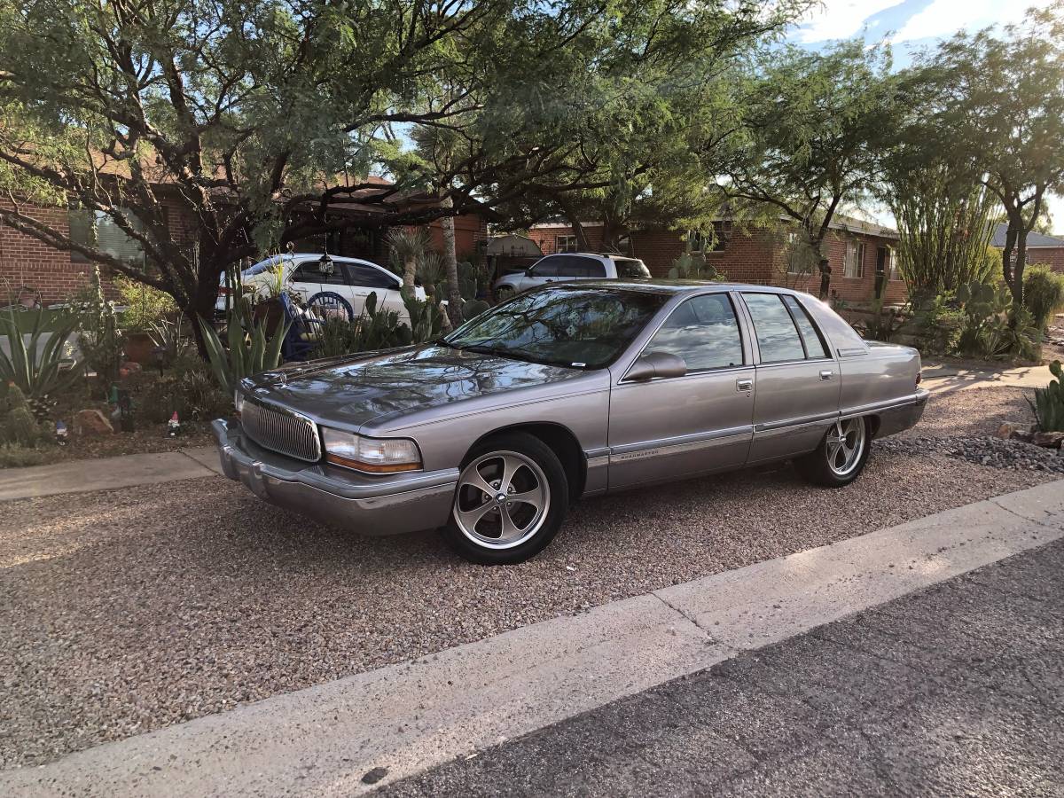 Buick-roadmaster-1995-grey-3