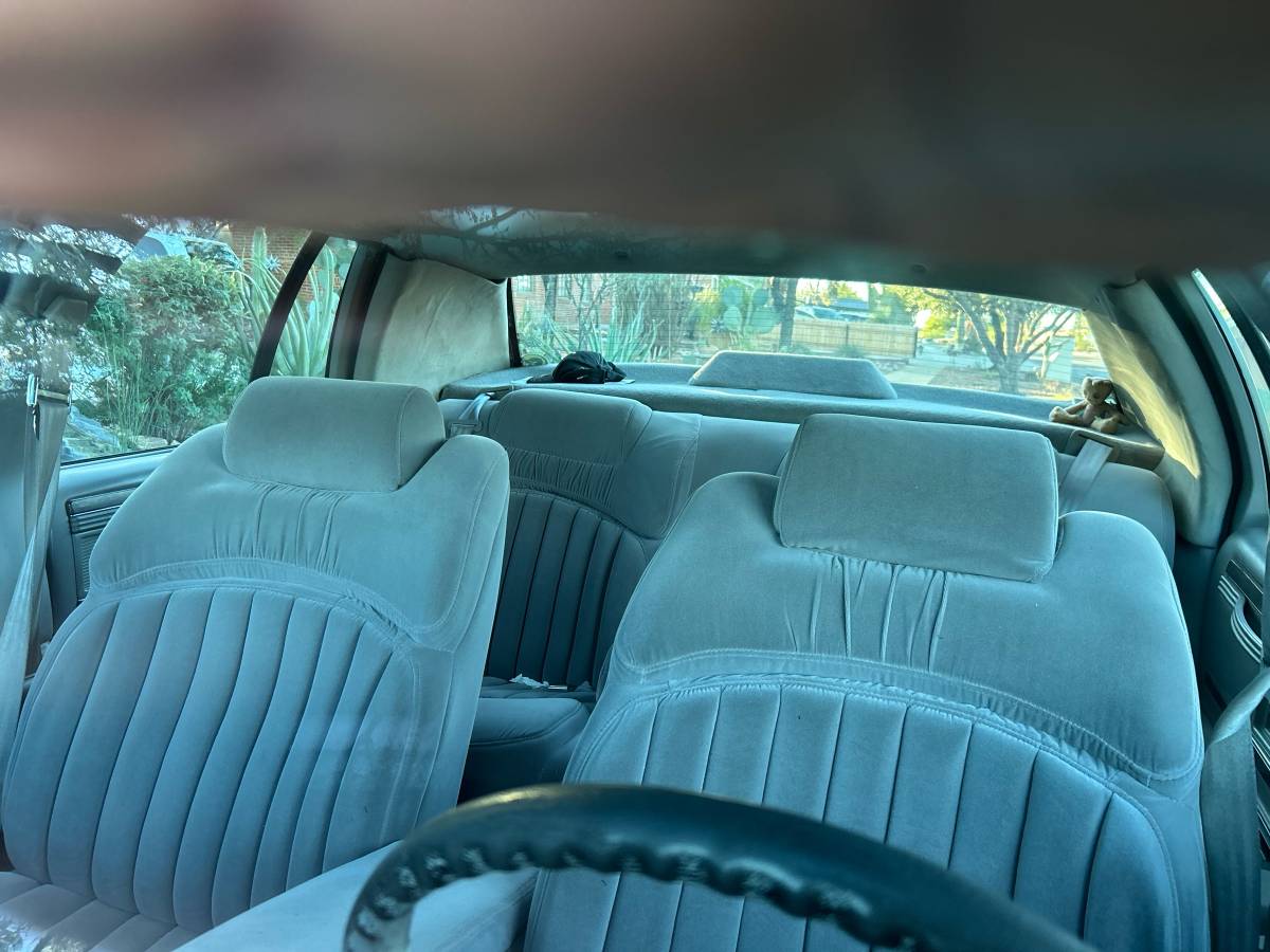 Buick-roadmaster-1995-grey-4