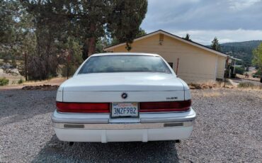 Buick-roadmaster-1995-white-2