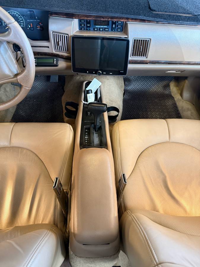 Buick-roadmaster-estate-1996-green-8