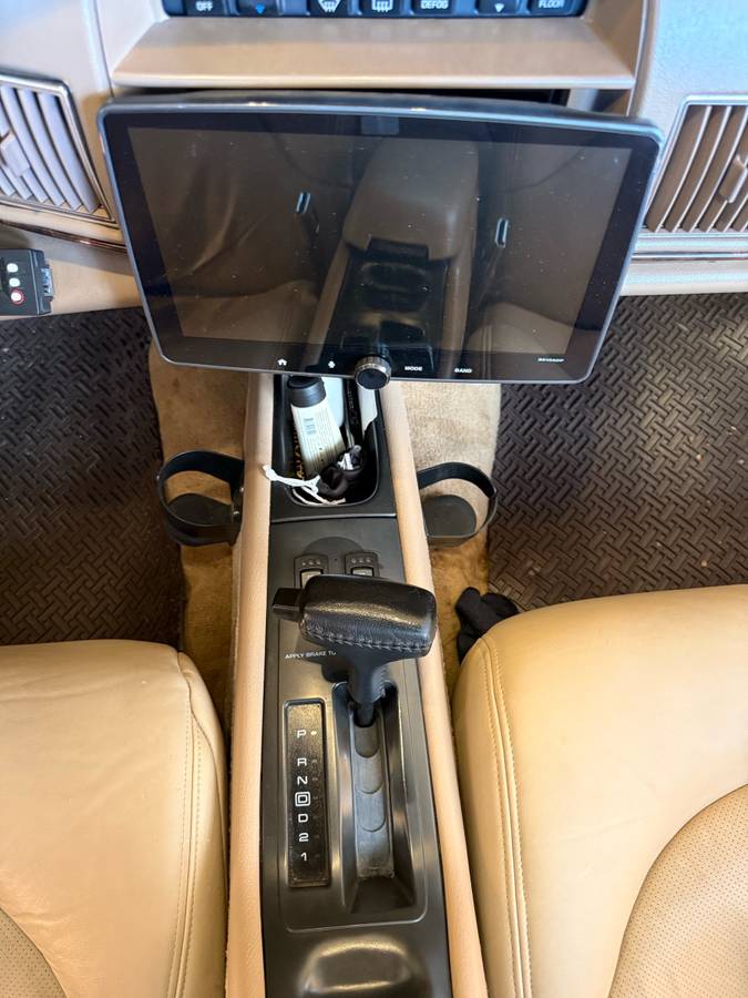 Buick-roadmaster-estate-1996-green-9